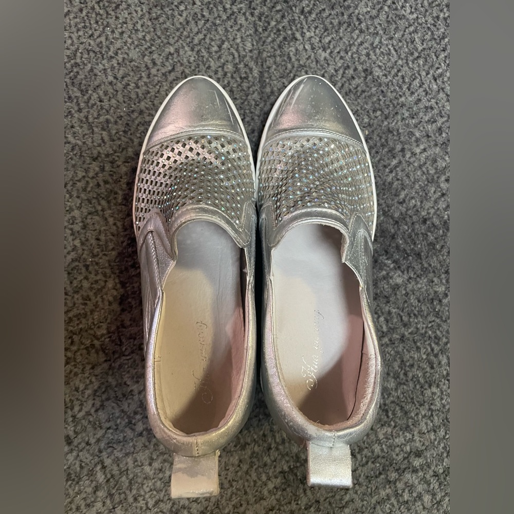 Silver slip-ons - Picture 7 of 9